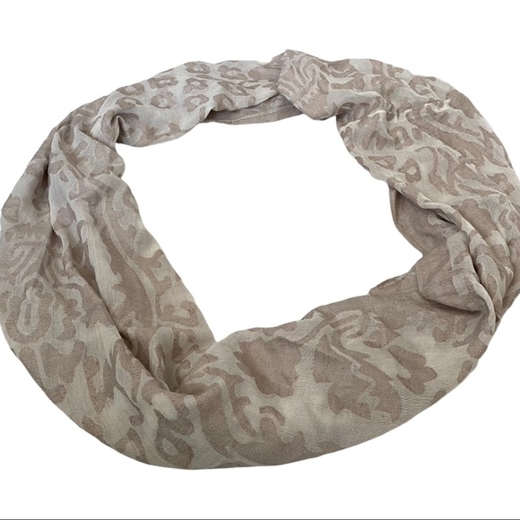 Neutral Patterned Circle Scarf - Picture 2 of 8